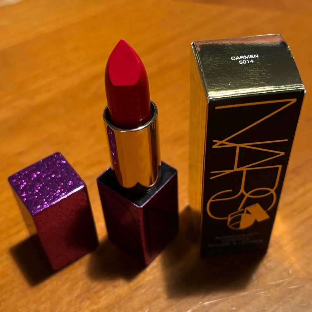 NARS Audacious Lipstick Carmen